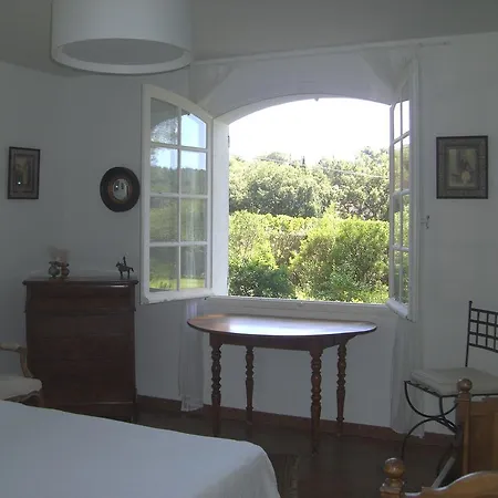 Le Mas De Notre-dame Bed & Breakfast *